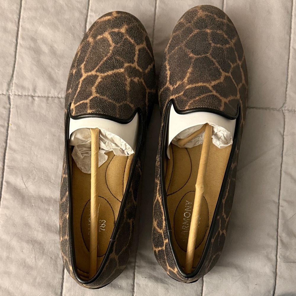 Harmony 783 Giraffe Print Loafers